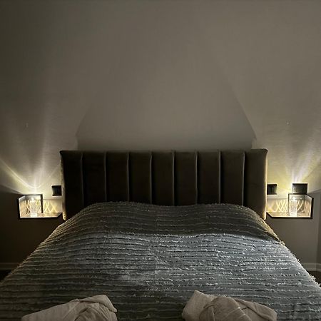 Am Apartment Тирана Экстерьер фото